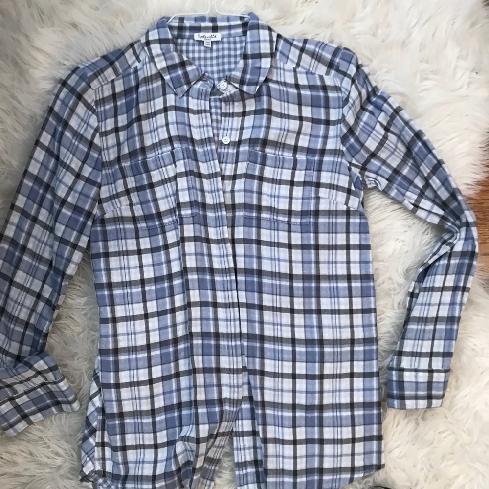 Splendid Button Down Size Small - image 1
